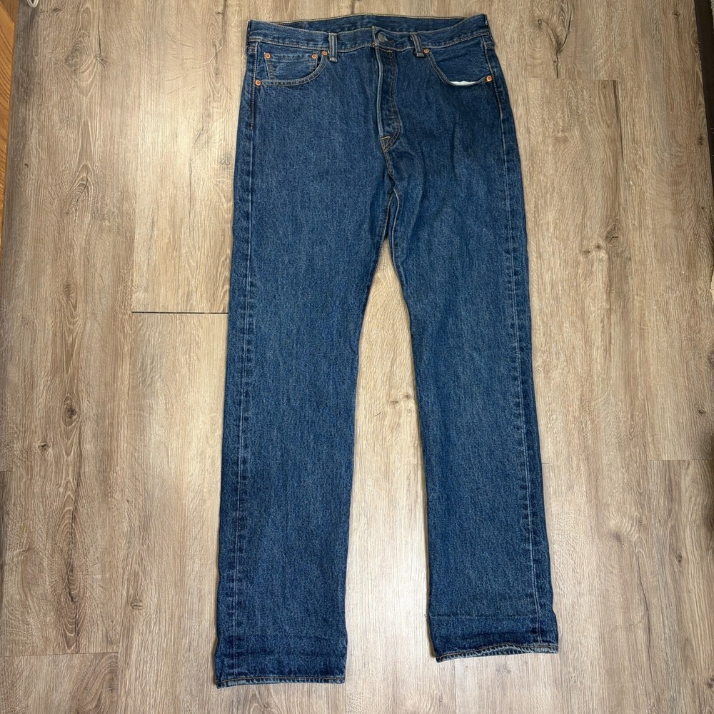 Levis 501 Mens Straight Jeans 35x34 Blue Medium Wash Button Fly 100% Cotton